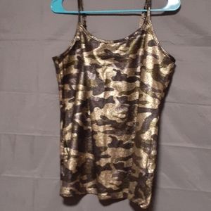 Torrid tank size 1